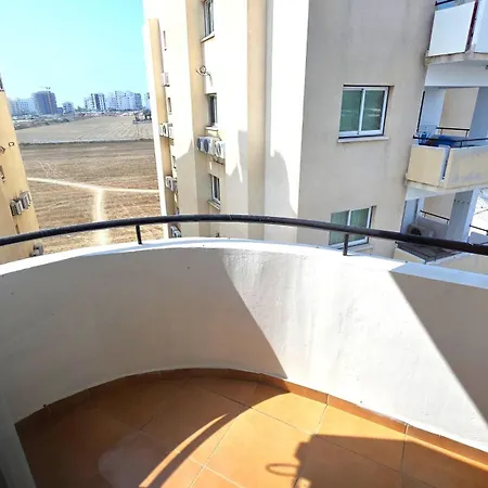 Charming 2br Classic Flat With Fast Wi-fi Ларнака
