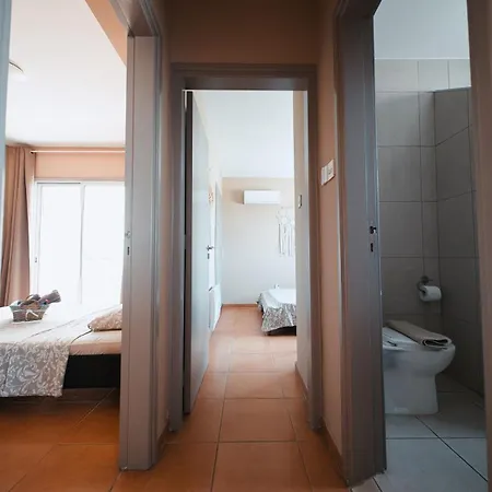 Apartment 2br Beachside Escape, Short 7-min Walk To Shore Larnaca