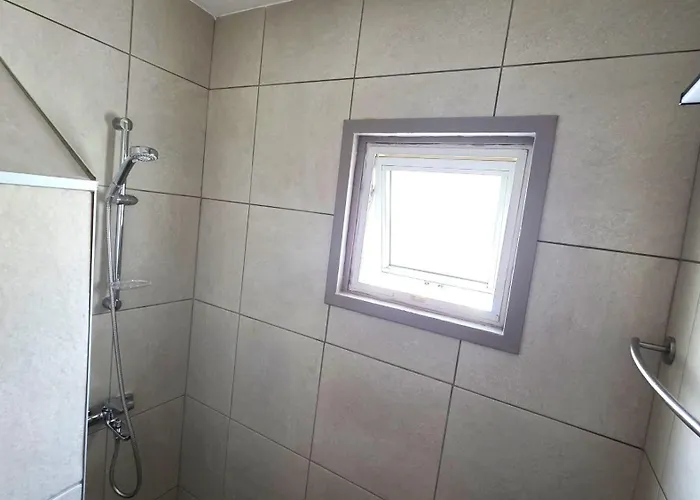 Charming 2br Classic Flat With Fast Wi-fi アパート